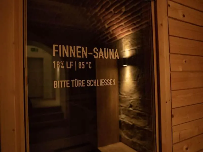 Exklusive Stadtwohnung Mit Innenhofterrasse, Pool Und Sauna Bern Apartment